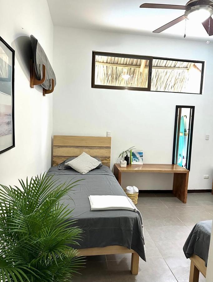 El Chante Surf House Playa Santa Teresa  Экстерьер фото